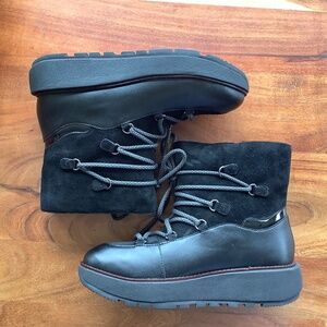 NWT Fitflop Skandi black leather boots size 8.5